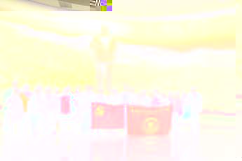 圖片包含 人員, 地闆, 室内, 群組描述已自動生成